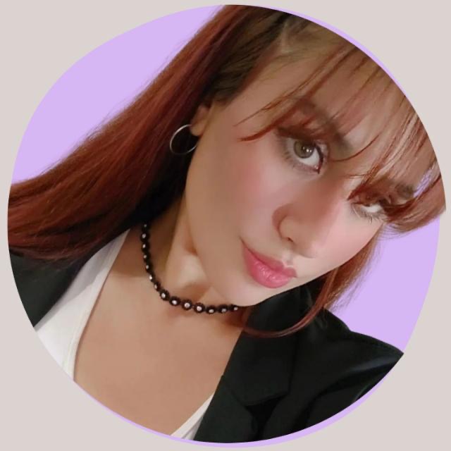 Miembro del equipo Zenith. Community Manager - Indiana Farran